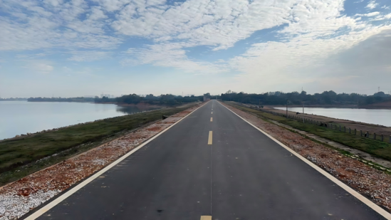 漢壽縣段防汛公路形象照片.png